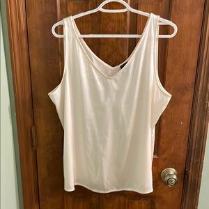 Eileen Fisher silk Cream Tank Top V-Neck Sleeveless